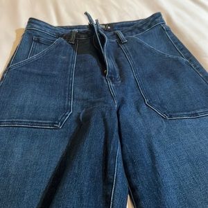 Trendy wide leg Jean
